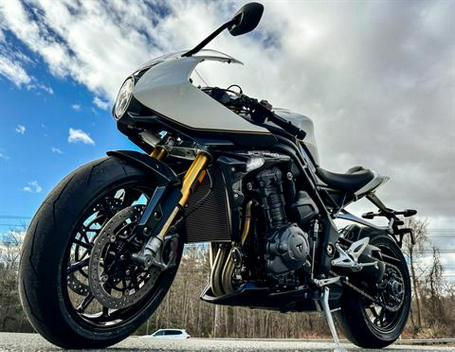 2024 Triumph Speed Triple 1200 RR