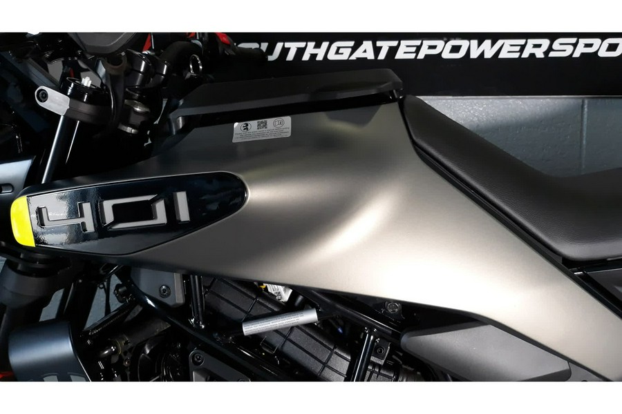 2024 Husqvarna SVARTPILEN 401