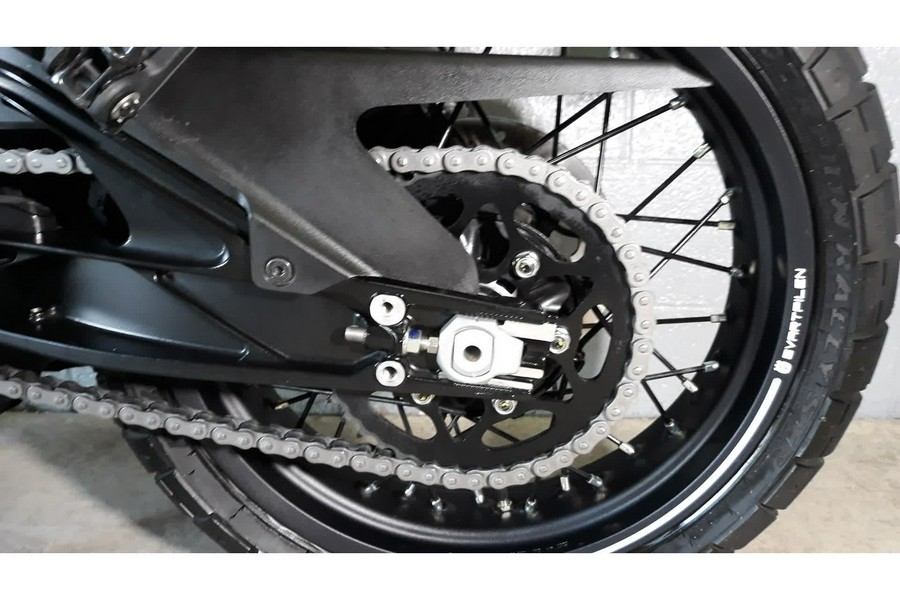 2024 Husqvarna SVARTPILEN 401