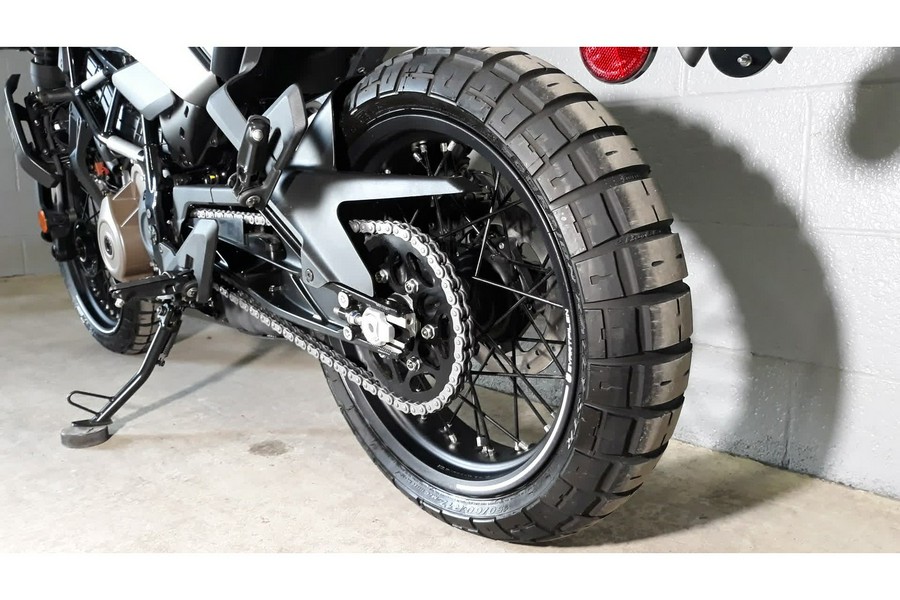2024 Husqvarna SVARTPILEN 401