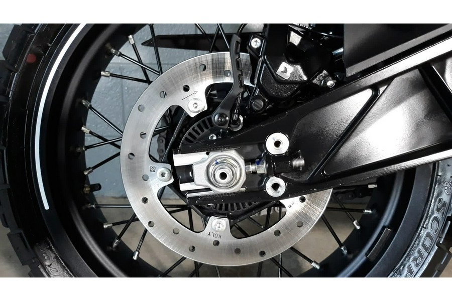 2024 Husqvarna SVARTPILEN 401