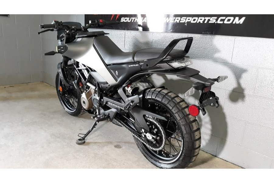2024 Husqvarna SVARTPILEN 401