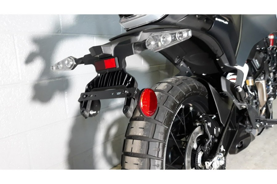 2024 Husqvarna SVARTPILEN 401