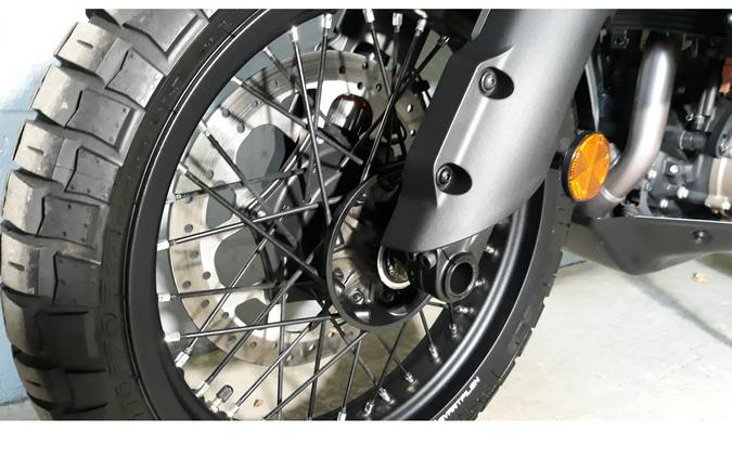 2024 Husqvarna SVARTPILEN 401