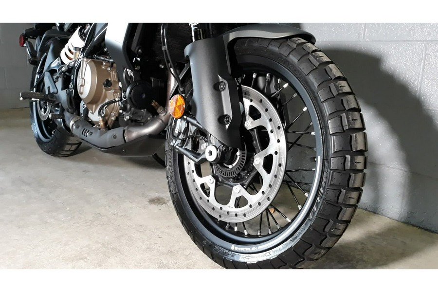 2024 Husqvarna SVARTPILEN 401