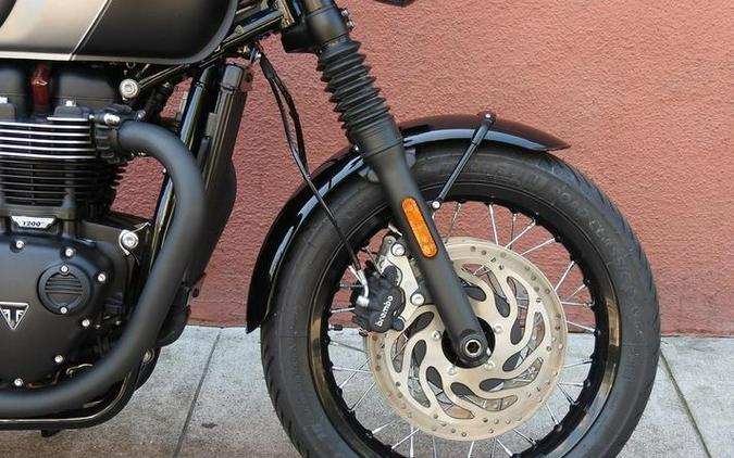 2026 Triumph Bonneville T120 Black Matt silver ice