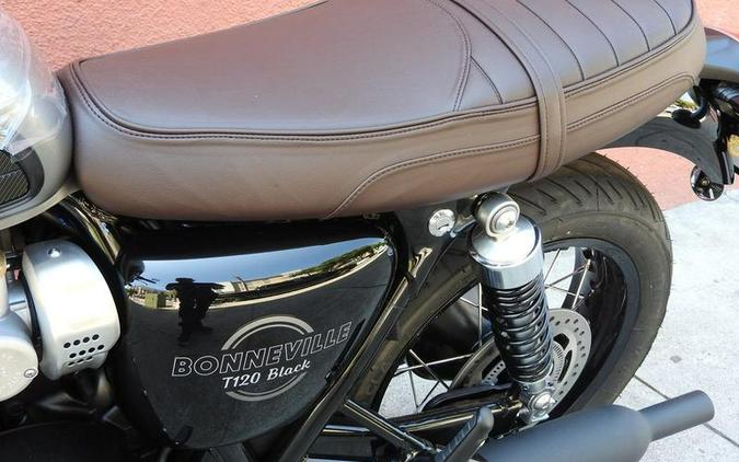 2026 Triumph Bonneville T120 Black Matt silver ice