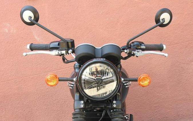 2026 Triumph Bonneville T120 Black Matt silver ice