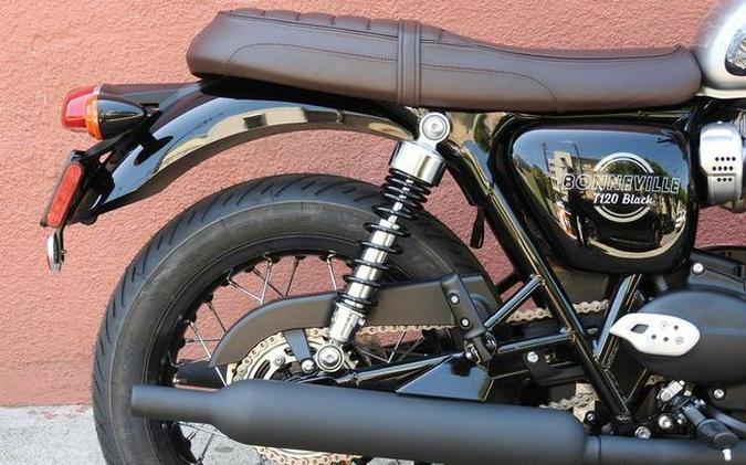 2026 Triumph Bonneville T120 Black Matt silver ice