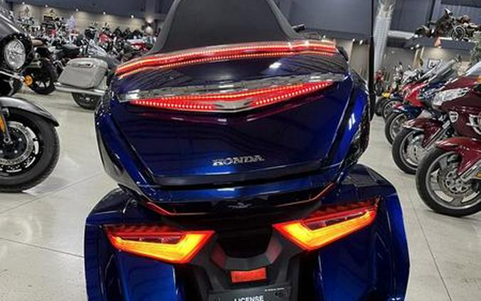 2018 Honda® Gold Wing Tour Automatic DCT Pearl Hawkseye Blue