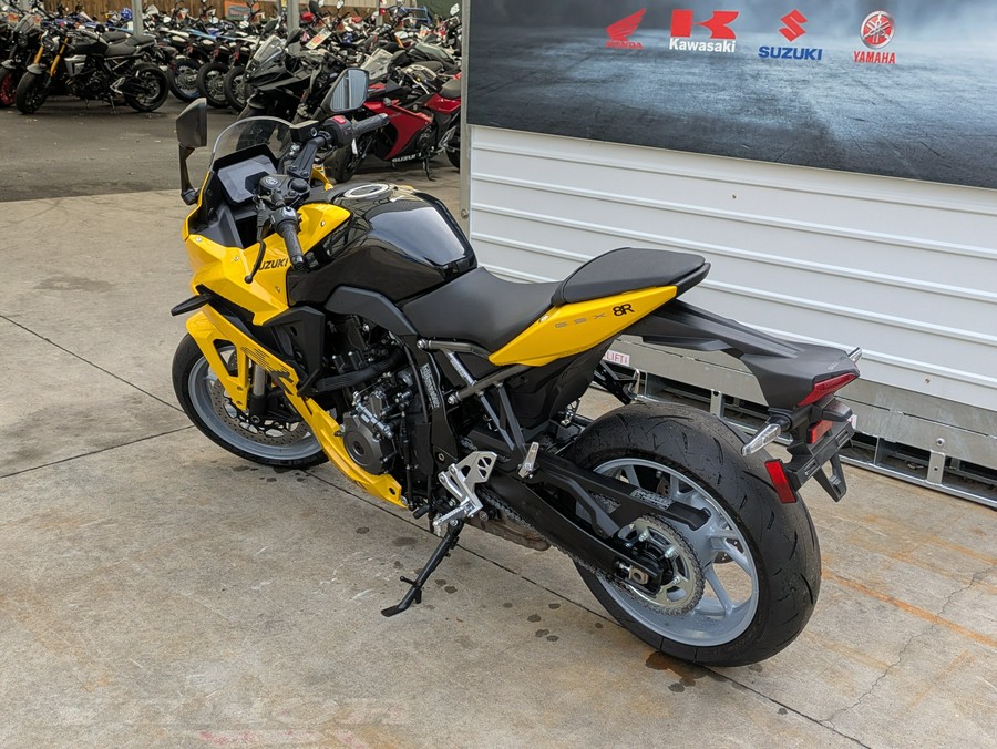 2025 Suzuki GSX-8R