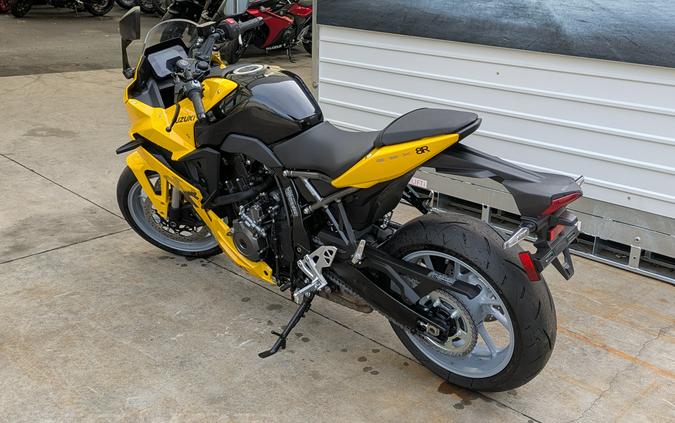 2025 Suzuki GSX-8R