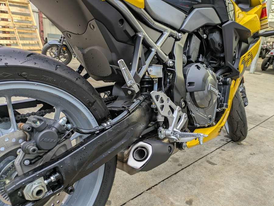 2025 Suzuki GSX-8R