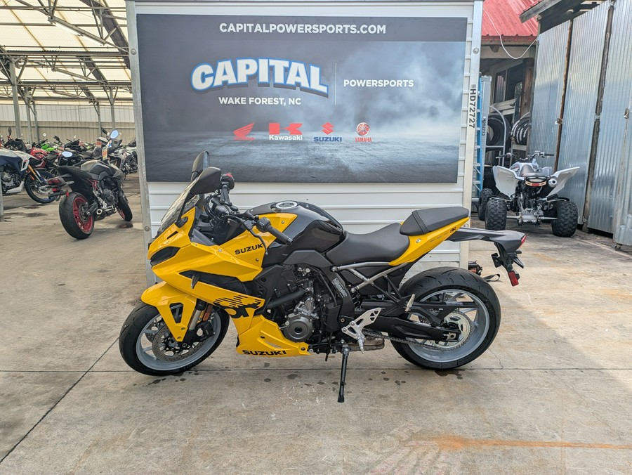2025 Suzuki GSX-8R