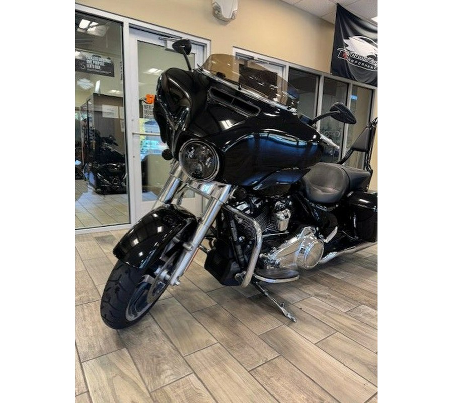 2017 Harley-Davidson Street Glide®