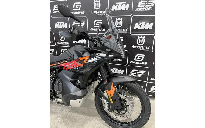 2024 KTM 790 Adventure