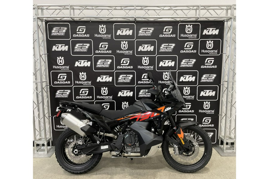 2024 KTM 790 Adventure