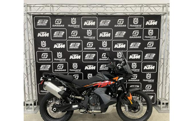 2024 KTM 790 Adventure