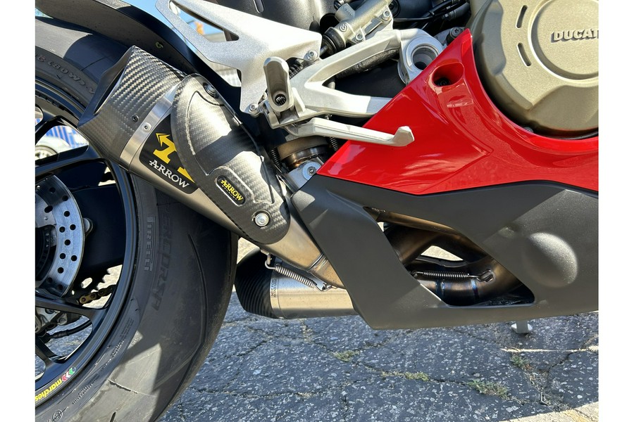 2022 Ducati Panigale V4 S