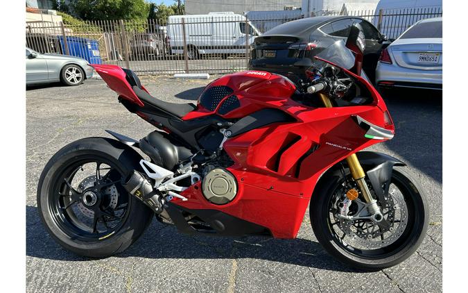 2022 Ducati Panigale V4 S