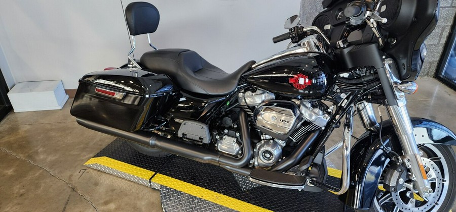 2022 Harley-Davidson® Electra Glide® Standard FLHT