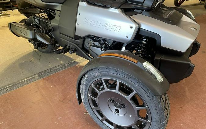 2025 Can-Am® Canyon