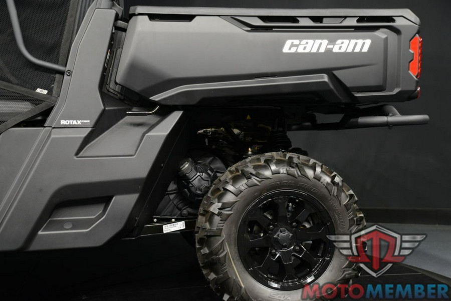 2025 Can-Am Defender DPS HD10