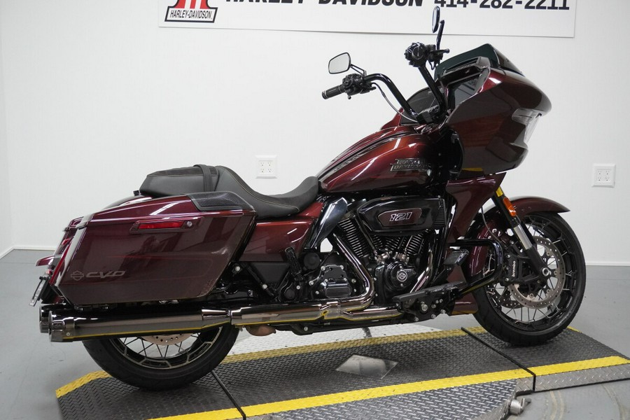 2024 Harley-Davidson® CVO™ Road Glide® Copperhead