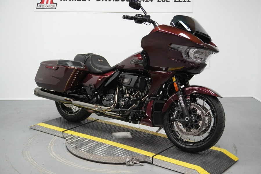 2024 Harley-Davidson® CVO™ Road Glide® Copperhead