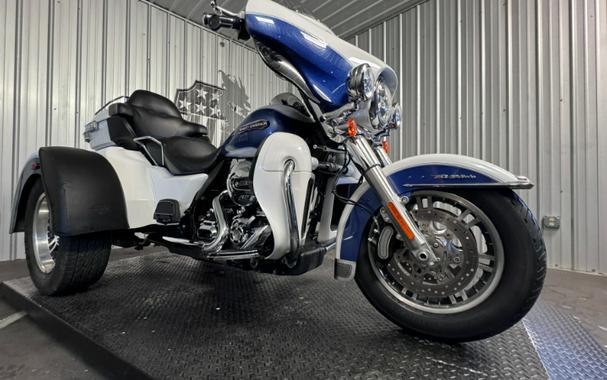 2015 Harley-Davidson TRI GLIDE ULTRA CLASSIC