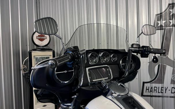 2015 Harley-Davidson TRI GLIDE ULTRA CLASSIC