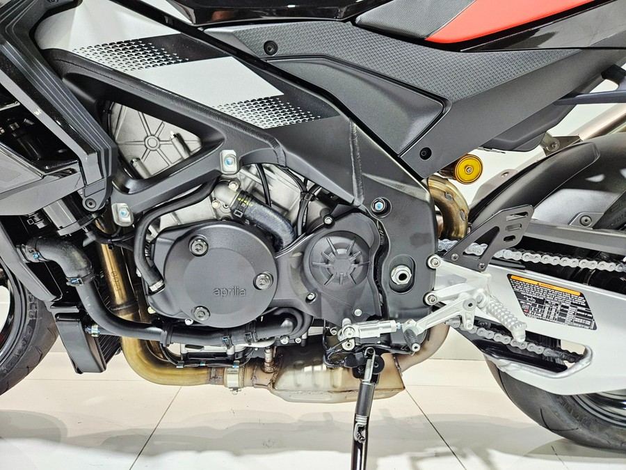 2026 Aprilia Tuono V4 Factory 1100