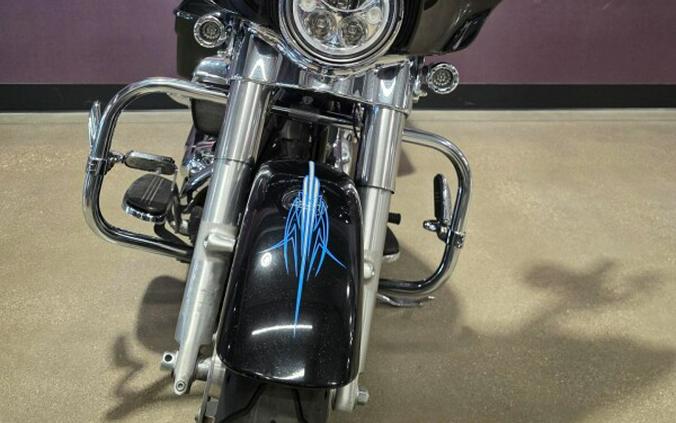 2018 Harley-Davidson Street Glide Vivid Black