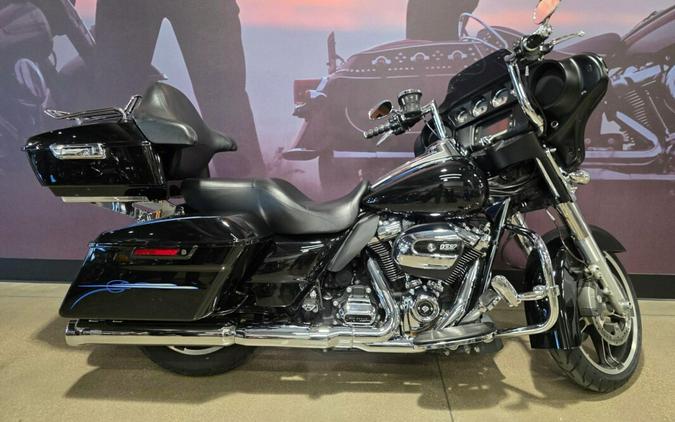 2018 Harley-Davidson Street Glide Vivid Black
