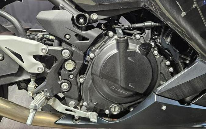 2022 Kawasaki NINJA 400