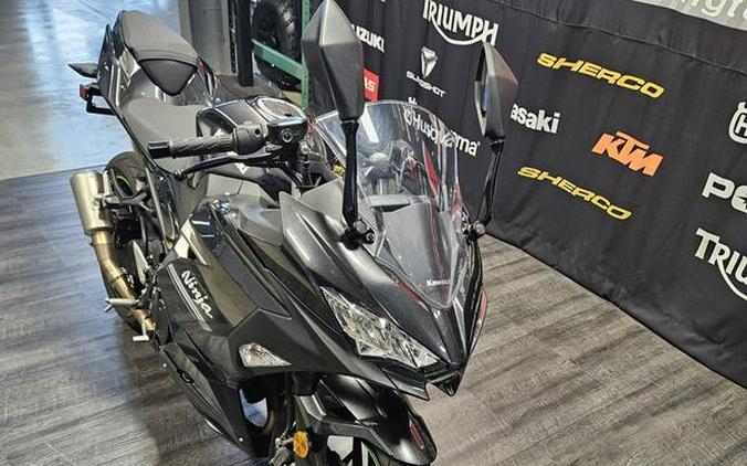 2022 Kawasaki NINJA 400