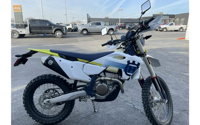 2024 Husqvarna Motorcycles FE 350s