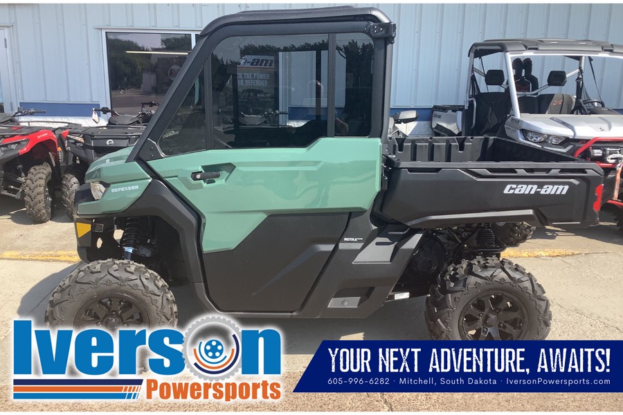 2025 Can-Am Defender DPS CAB HD9