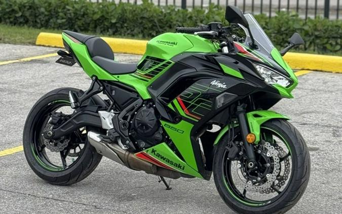 2024 Kawasaki Ninja 650 KRT Edition ABS