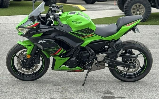 2024 Kawasaki Ninja 650 KRT Edition ABS