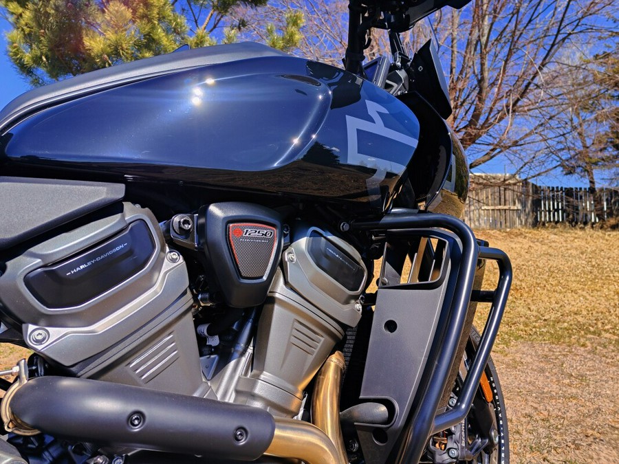 2023 Harley-Davidson Pan America™ 1250 Special Black