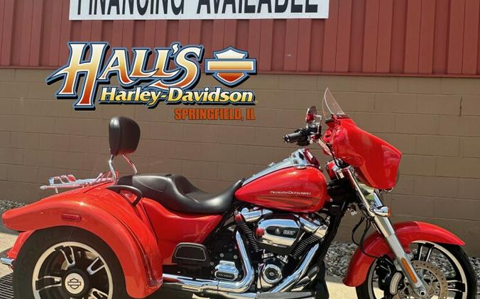 2017 Harley-Davidson Freewheeler Custom Colour Laguna Orange