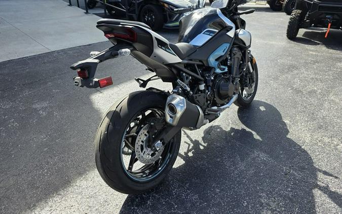 2025 Kawasaki Z900 ABS