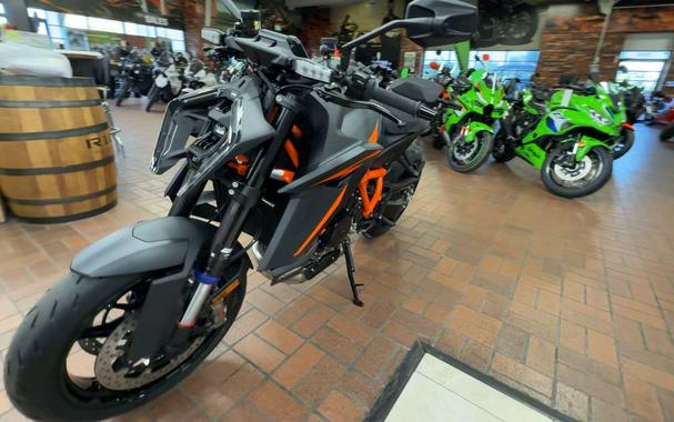 2026 KTM 1390 SUPER DUKE R