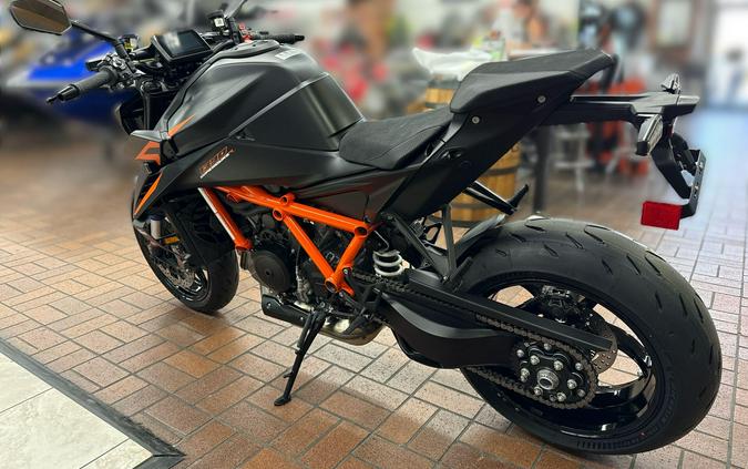 2026 KTM 1390 SUPER DUKE R