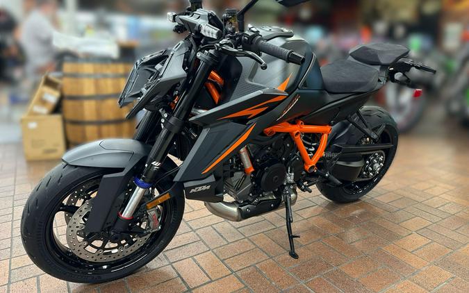 2026 KTM 1390 SUPER DUKE R