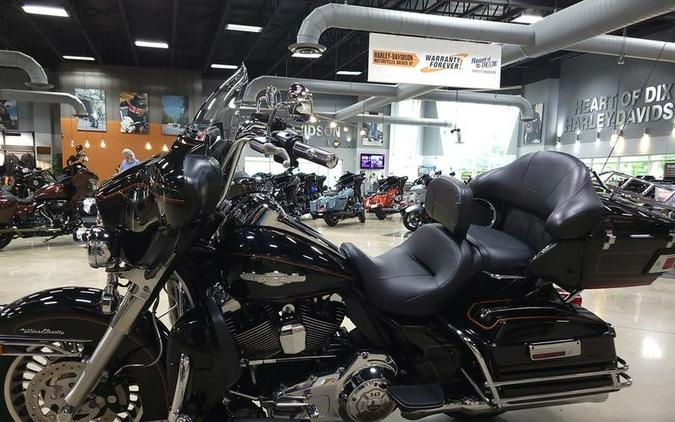 2012 Harley-Davidson® FLHTCU - Electra Glide® Ultra Classic