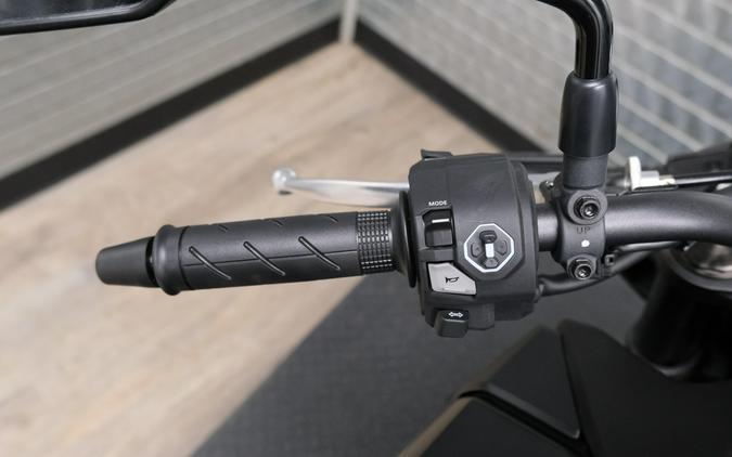 2025 HONDA CB750 HORNET