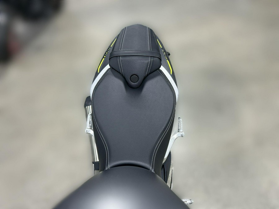 2023 Triumph STREET TRIPLE 1200 RS