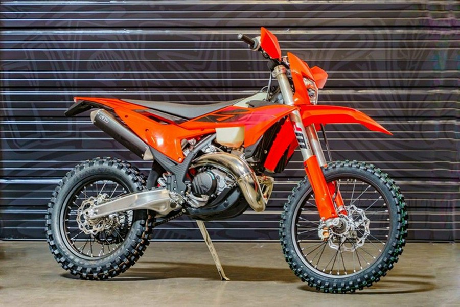 2027 KTM XC 300 W